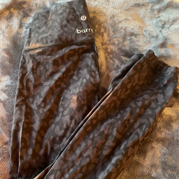 Lululemon x barre3 Leggings - Picture 1 of 2